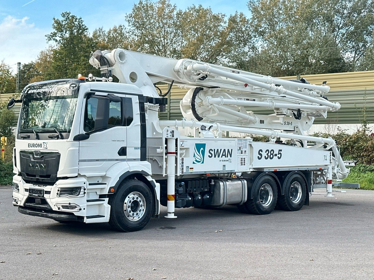 MAN TGS 26.510 6x4 SWAN TSP 38-5 160RZ ( 38m ) - شاحنة خلاطة خرسانة: صورة 1 MAN TGS 26.510 6x4 SWAN TSP 38-5 160RZ ( 38m ) - شاحنة خلاطة خرسانة: صورة 1