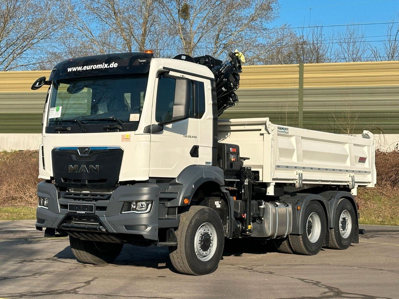 MAN TGS 28.440 6x4-4/3-Seiten- Kipper / Hiab 228-6 - شاحنة قلاب, شاحنة كرين: صورة 4 MAN TGS 28.440 6x4-4/3-Seiten- Kipper / Hiab 228-6 - شاحنة قلاب, شاحنة كرين: صورة 4