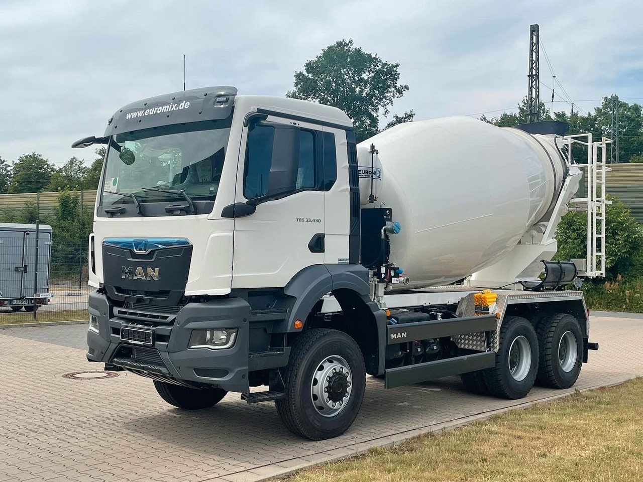 MAN TGS 33.440 / 6X6 Euro6e Euromix MTP EM 7 L - شاحنة خلاطة خرسانة: صورة 2 MAN TGS 33.440 / 6X6 Euro6e Euromix MTP EM 7 L - شاحنة خلاطة خرسانة: صورة 2