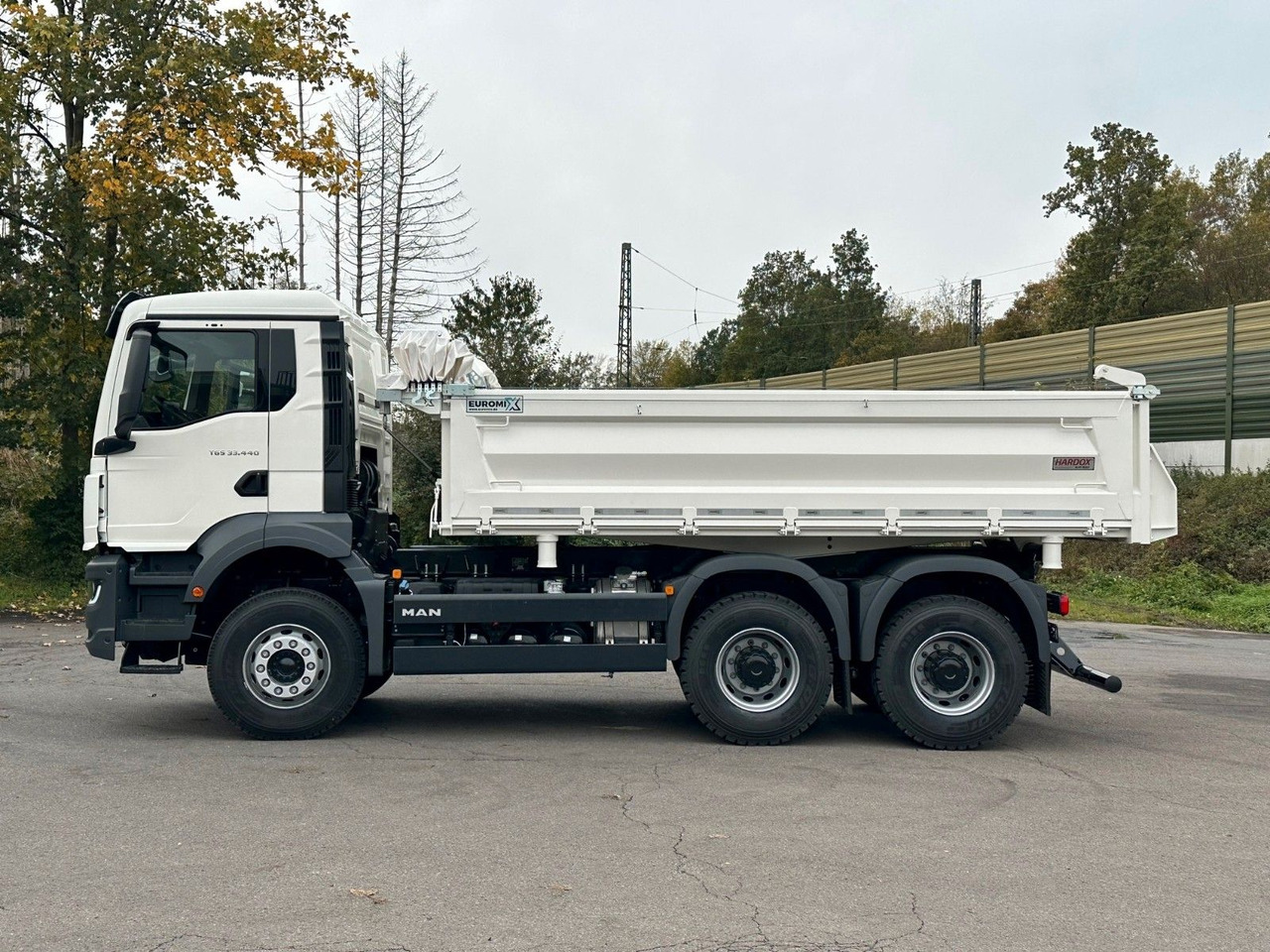 MAN TGS 33.440 6x4 /Euro6 3-Seiten-Kipper EuromixMTP - شاحنة قلاب: صورة 3 MAN TGS 33.440 6x4 /Euro6 3-Seiten-Kipper EuromixMTP - شاحنة قلاب: صورة 3