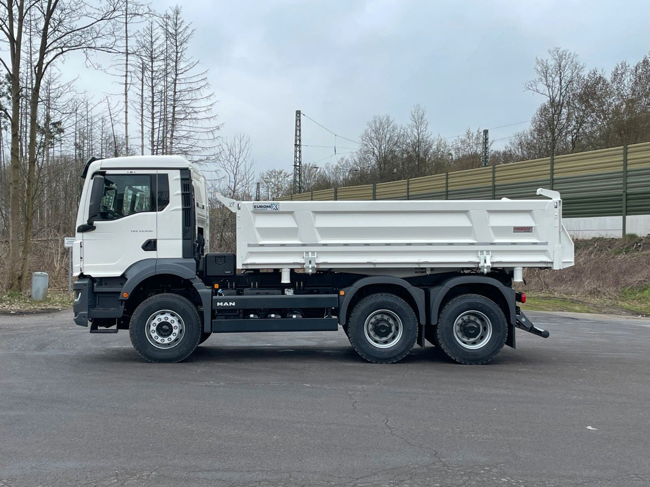 MAN TGS 33.440 6x4 /Euro6 3-Seiten-Kipper EuromixMTP - شاحنة قلاب: صورة 5 MAN TGS 33.440 6x4 /Euro6 3-Seiten-Kipper EuromixMTP - شاحنة قلاب: صورة 5