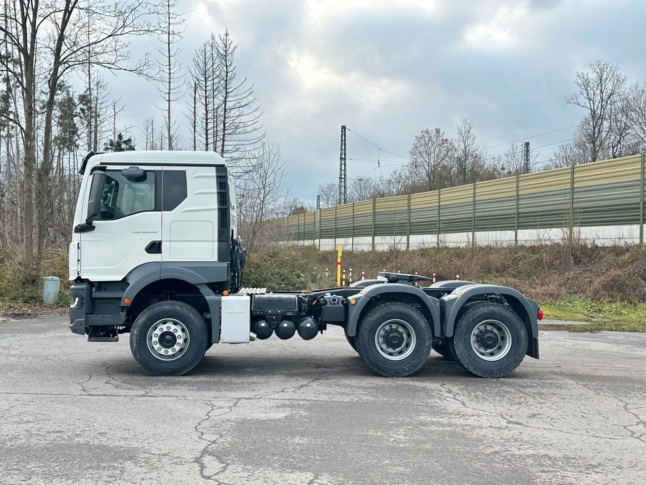 MAN TGS 33.440 BBS 6X4 EUROMIX MTP Kipper-Auflieger - وحدة جر: صورة 2 MAN TGS 33.440 BBS 6X4 EUROMIX MTP Kipper-Auflieger - وحدة جر: صورة 2