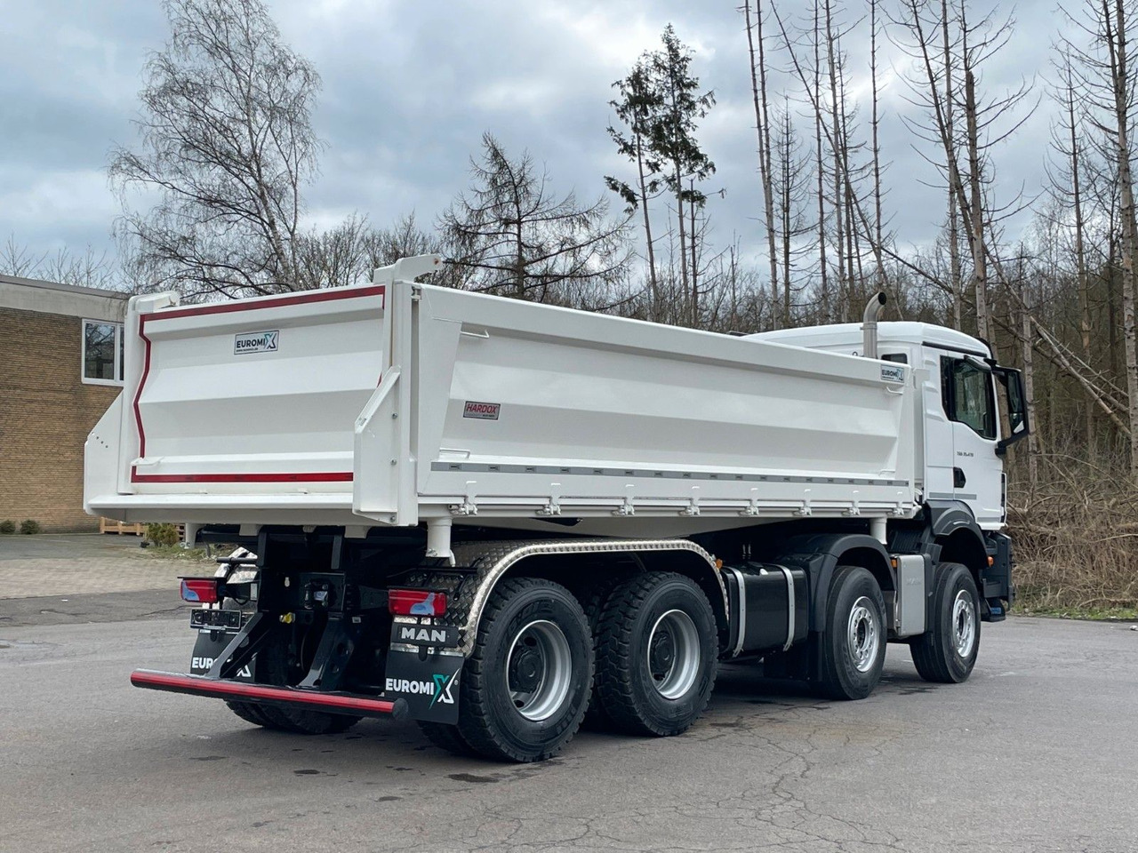MAN TGS 35.520 8x4 EuromixMTP 3-Seiten-Kipper - شاحنة قلاب: صورة 5 MAN TGS 35.520 8x4 EuromixMTP 3-Seiten-Kipper - شاحنة قلاب: صورة 5