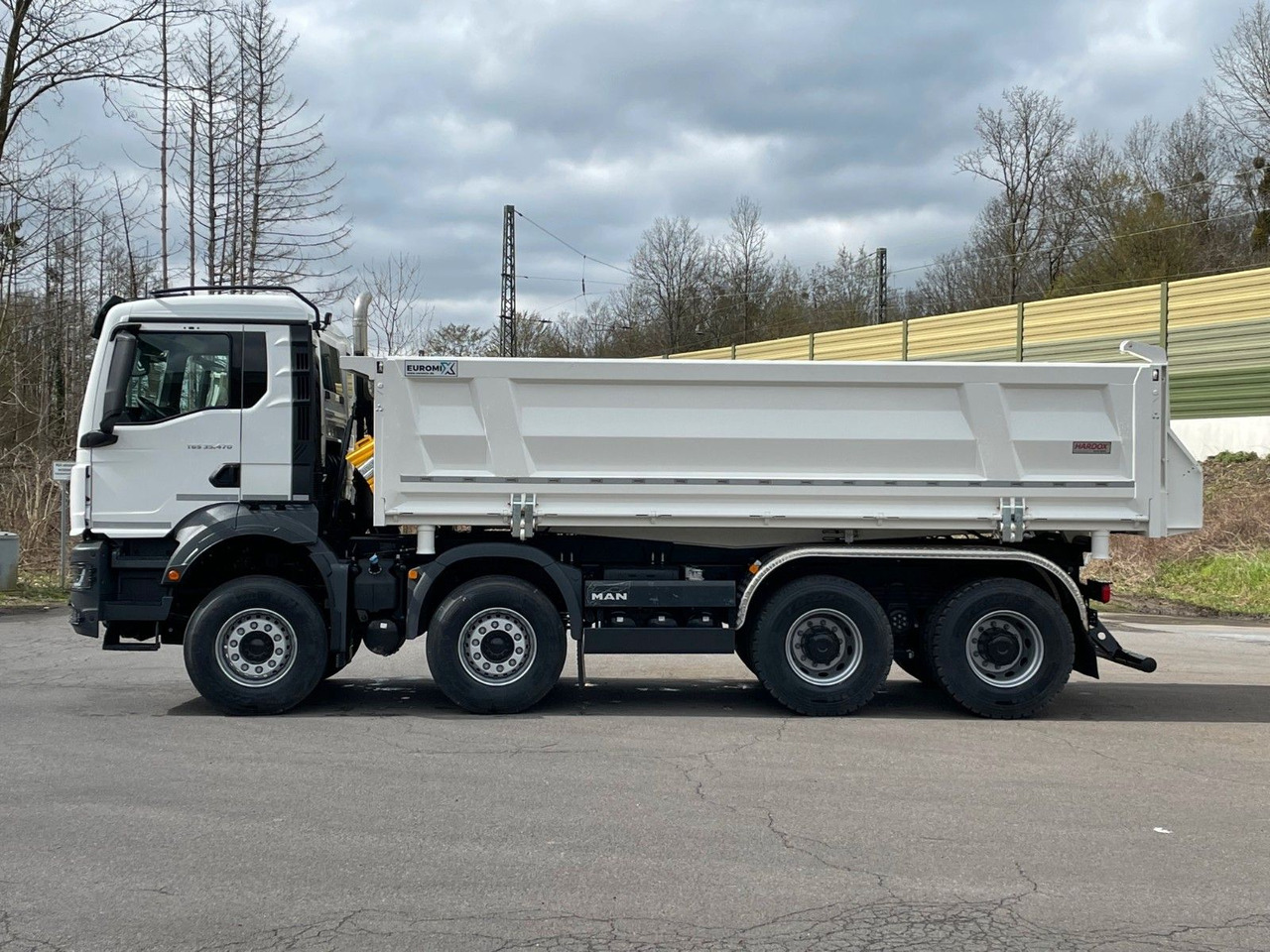MAN TGS 35.520 8x4 EuromixMTP 3-Seiten-Kipper - شاحنة قلاب: صورة 3 MAN TGS 35.520 8x4 EuromixMTP 3-Seiten-Kipper - شاحنة قلاب: صورة 3