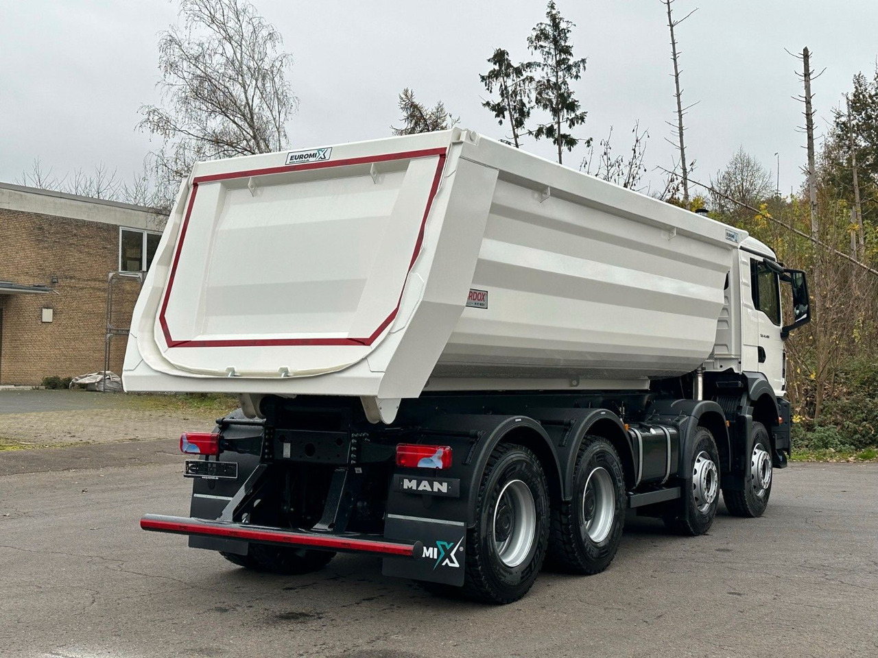 MAN TGS 41.400 8x4 / EUROMIX MTP 20m³/ EURO2 Kipper MAN TGS 41.400 8x4 / EUROMIX MTP 20m³/ EURO2 Kipper - شاحنة قلاب: صورة 4 MAN TGS 41.400 8x4 / EUROMIX MTP 20m³/ EURO2 Kipper MAN TGS 41.400 8x4 / EUROMIX MTP 20m³/ EURO2 Kipper - شاحنة قلاب: صورة 4