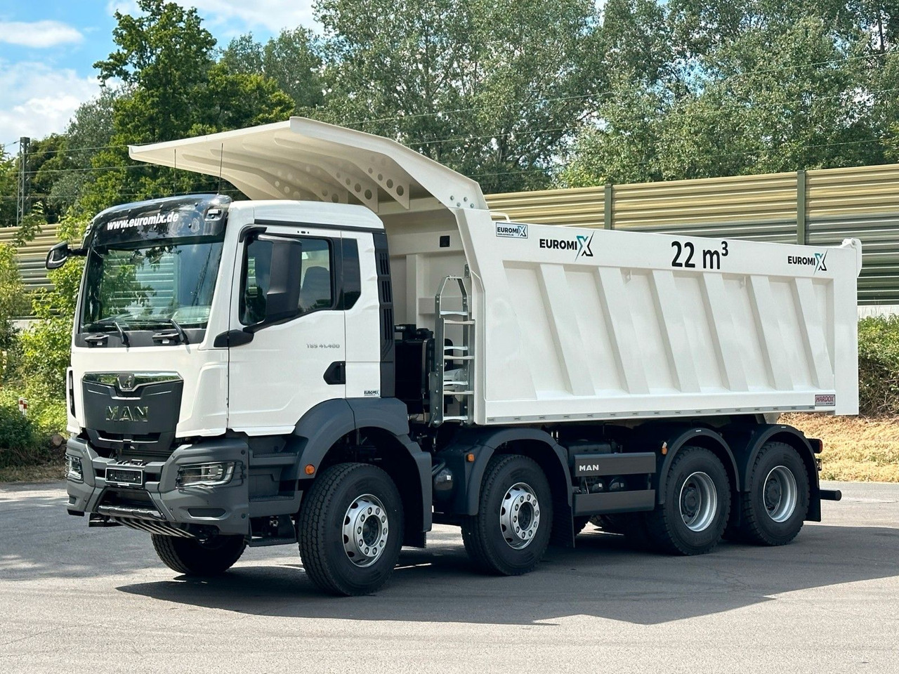 MAN TGS 41.400 8x4 / EUROMIX MTP 22m³/ Eckige Mulde - شاحنة قلاب: صورة 1 MAN TGS 41.400 8x4 / EUROMIX MTP 22m³/ Eckige Mulde - شاحنة قلاب: صورة 1