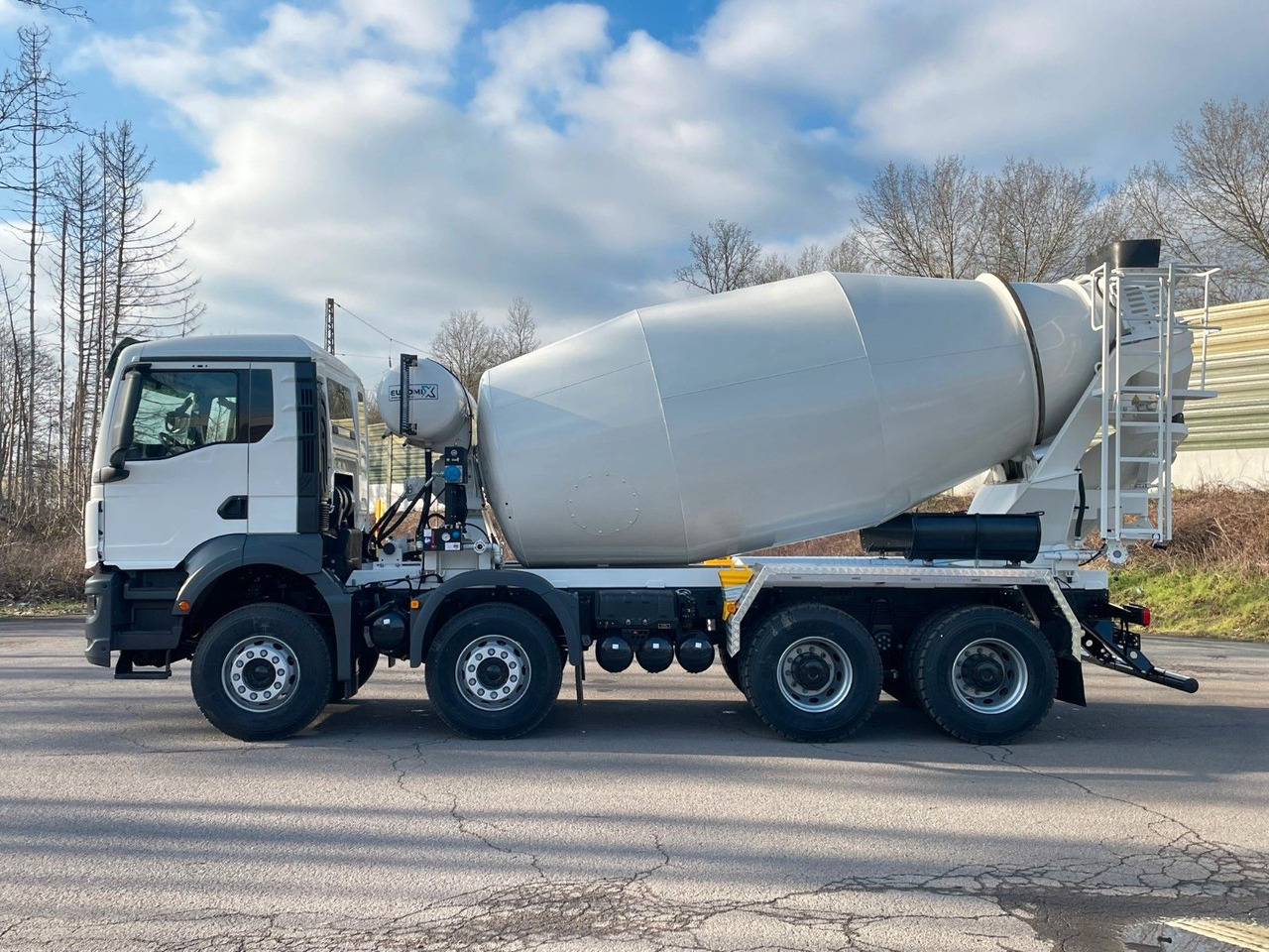 MAN TGS 41.400 8x4 / EuromixMTP EM 12m³ R / EURO 2 MAN TGS 41.400 8x4 / EuromixMTP EM 12m³ R / EURO 2 - شاحنة خلاطة خرسانة: صورة 4 MAN TGS 41.400 8x4 / EuromixMTP EM 12m³ R / EURO 2 MAN TGS 41.400 8x4 / EuromixMTP EM 12m³ R / EURO 2 - شاحنة خلاطة خرسانة: صورة 4
