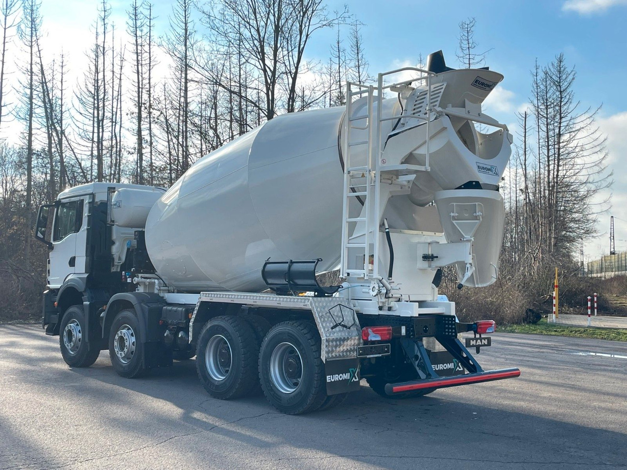 MAN TGS 41.400 8x4 / EuromixMTP EM 12m³ R / EURO 2 - شاحنة خلاطة خرسانة: صورة 5 MAN TGS 41.400 8x4 / EuromixMTP EM 12m³ R / EURO 2 - شاحنة خلاطة خرسانة: صورة 5