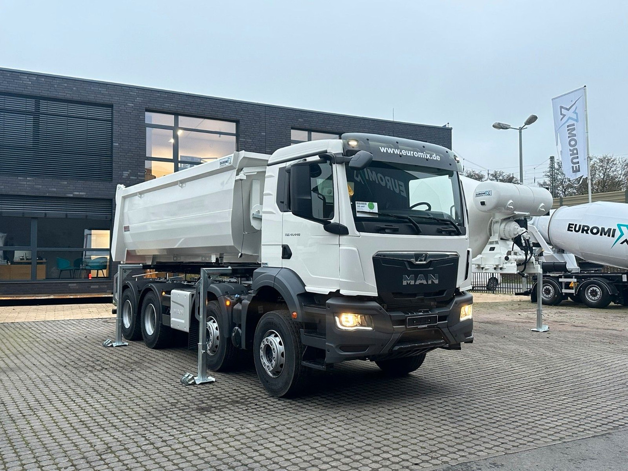 MAN TGS 41.480 8x4 WECHSELSYSTEM KIPPER+MISCHER - شاحنة خلاطة خرسانة: صورة 2 MAN TGS 41.480 8x4 WECHSELSYSTEM KIPPER+MISCHER - شاحنة خلاطة خرسانة: صورة 2