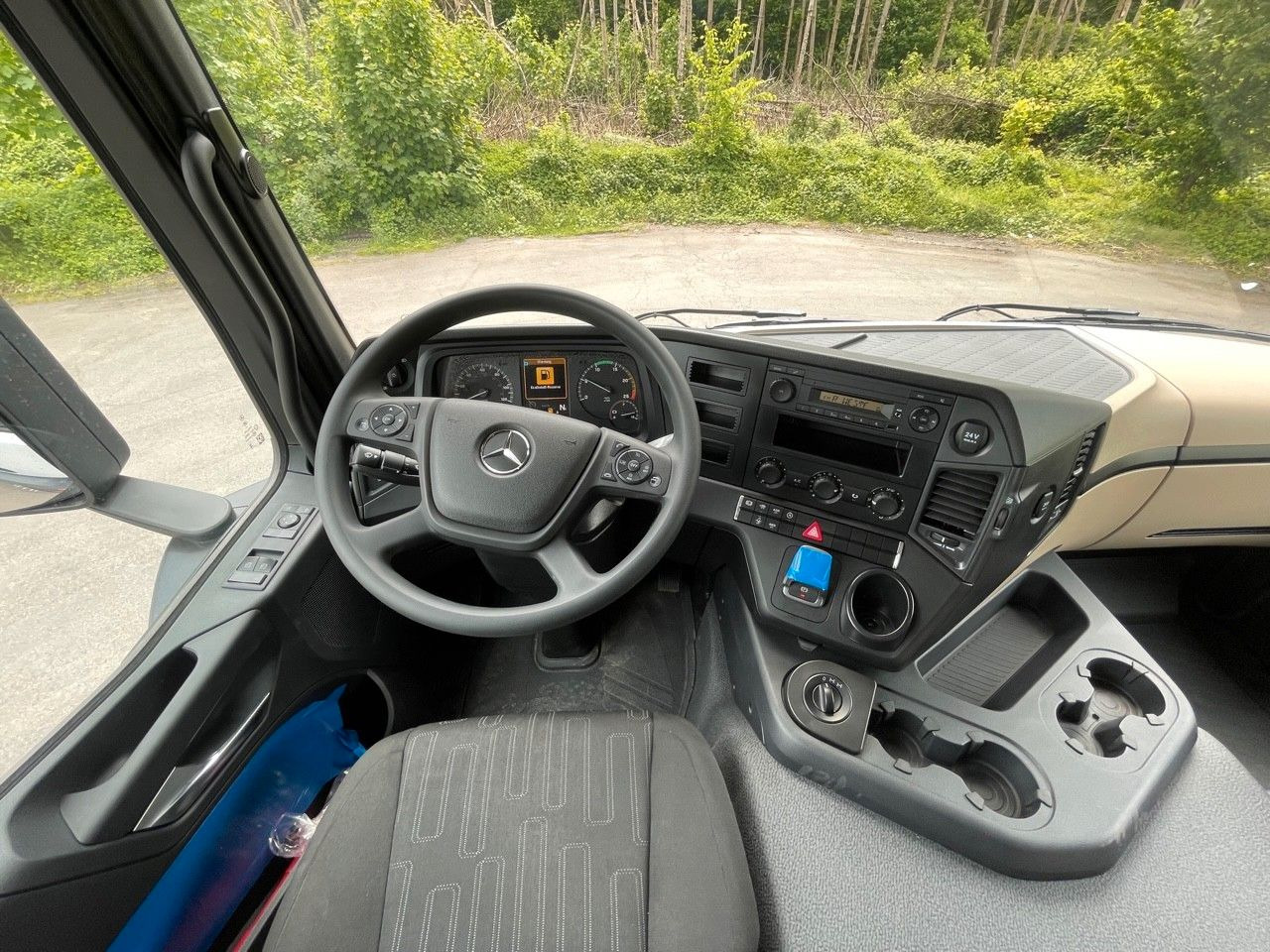 شاحنة خلاطة خرسانة Mercedes-Benz 3348 6X4 Arcos 5 EuromixMTP EM 9 R: صورة 12