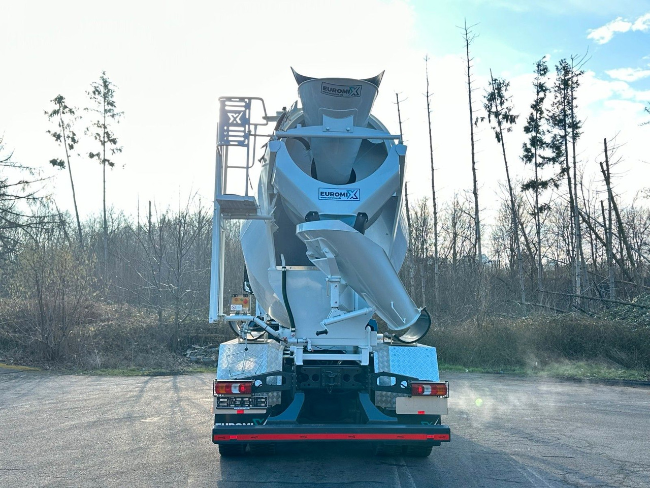 Mercedes-Benz Arocs 5 3743 8X4 / Euro6e EuromixMTP EM 10 L - شاحنة خلاطة خرسانة: صورة 5 Mercedes-Benz Arocs 5 3743 8X4 / Euro6e EuromixMTP EM 10 L - شاحنة خلاطة خرسانة: صورة 5