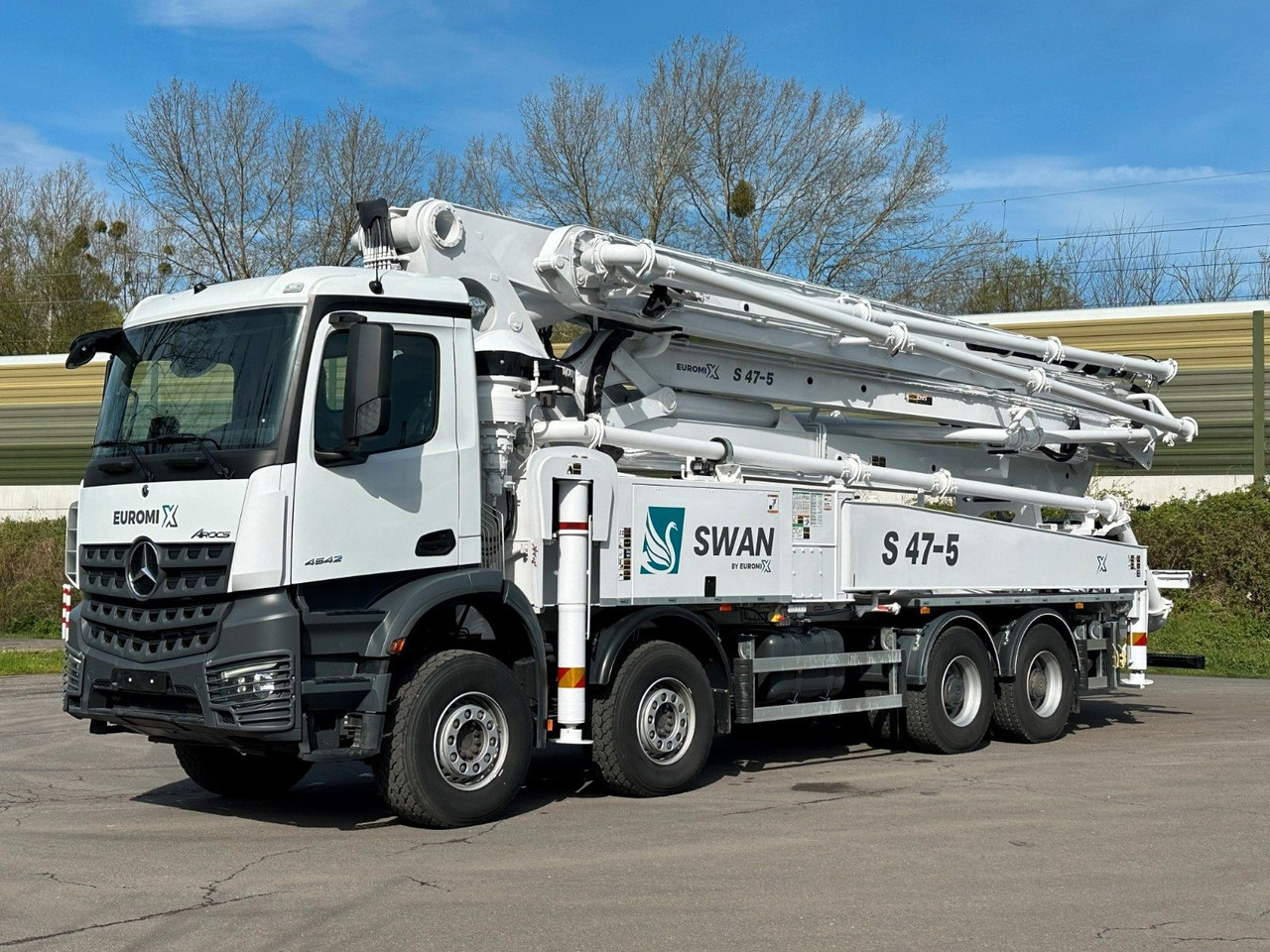 Mercedes-Benz Arocs 5 4542 8x4 SWAN TSP 47-5 160RZ ( 47m ) - شاحنة خلاطة خرسانة: صورة 3 Mercedes-Benz Arocs 5 4542 8x4 SWAN TSP 47-5 160RZ ( 47m ) - شاحنة خلاطة خرسانة: صورة 3