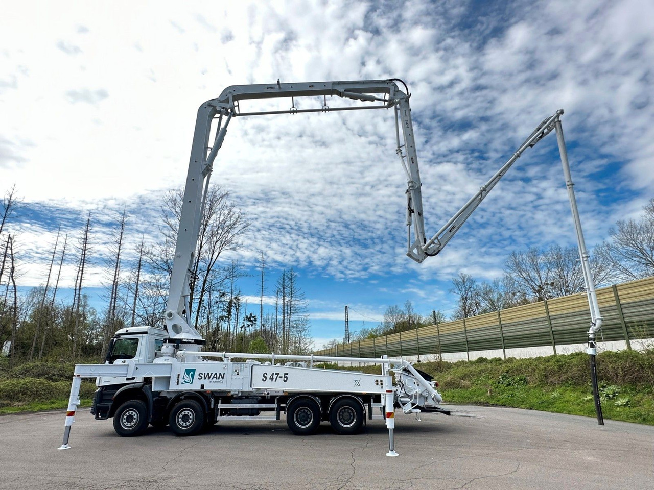 Mercedes-Benz Arocs 5 4542 8x4 SWAN TSP 47-5 160RZ ( 47m ) - مضخة خرسانة: صورة 5 Mercedes-Benz Arocs 5 4542 8x4 SWAN TSP 47-5 160RZ ( 47m ) - مضخة خرسانة: صورة 5