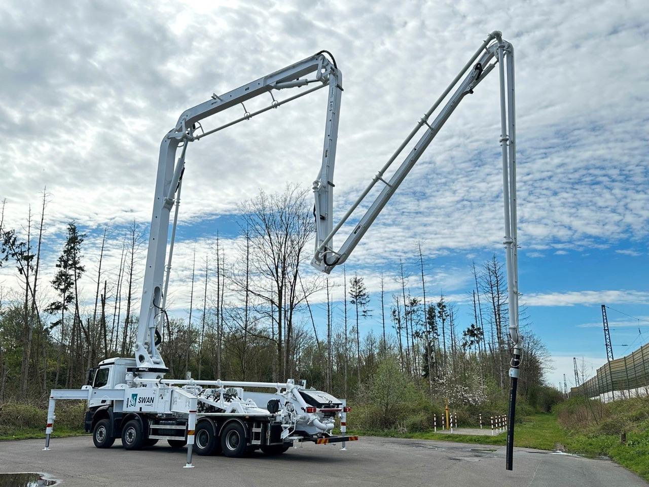 Mercedes-Benz Arocs 5 4542 8x4 SWAN TSP 47-5 160RZ ( 47m ) - مضخة خرسانة: صورة 4 Mercedes-Benz Arocs 5 4542 8x4 SWAN TSP 47-5 160RZ ( 47m ) - مضخة خرسانة: صورة 4