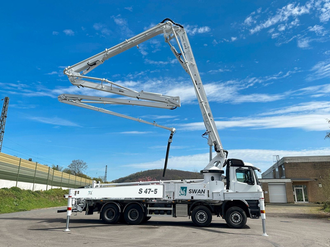 Mercedes-Benz Arocs 5 4542 8x4 SWAN TSP 47-5 160RZ ( 47m ) - مضخة خرسانة: صورة 2 Mercedes-Benz Arocs 5 4542 8x4 SWAN TSP 47-5 160RZ ( 47m ) - مضخة خرسانة: صورة 2