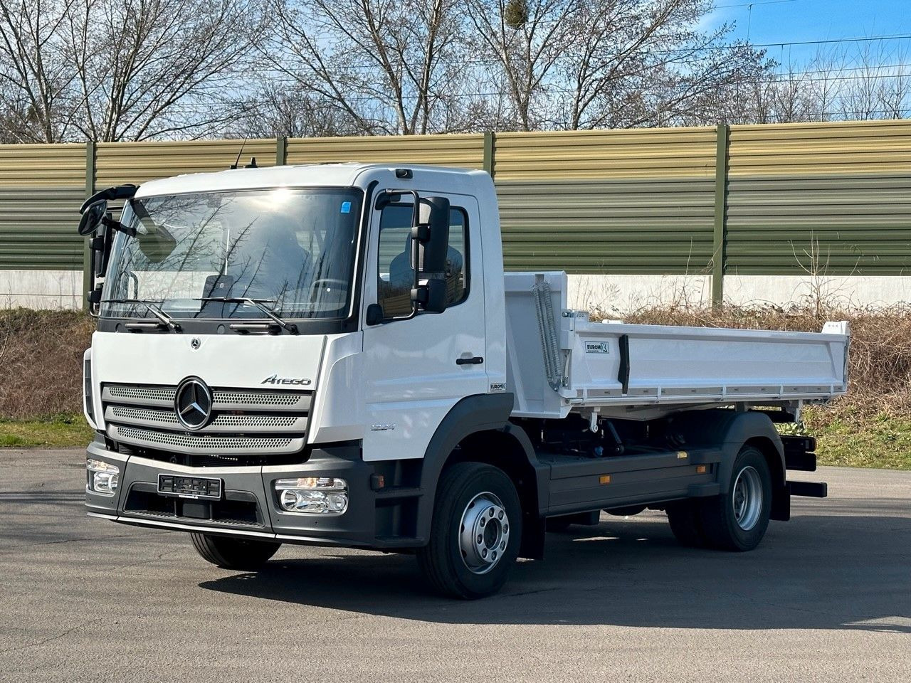 Mercedes-Benz Atego 1224 K EuromixMTP 3-Seiten-Kipper - شاحنة قلاب: صورة 2 Mercedes-Benz Atego 1224 K EuromixMTP 3-Seiten-Kipper - شاحنة قلاب: صورة 2