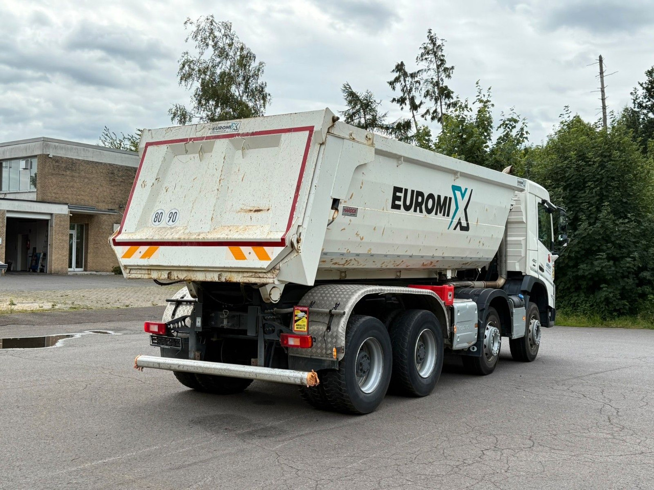 Volvo FMX 430 8X4 EuromixMTP 16m³ Hydraulische Klappe - شاحنة قلاب: صورة 5 Volvo FMX 430 8X4 EuromixMTP 16m³ Hydraulische Klappe - شاحنة قلاب: صورة 5
