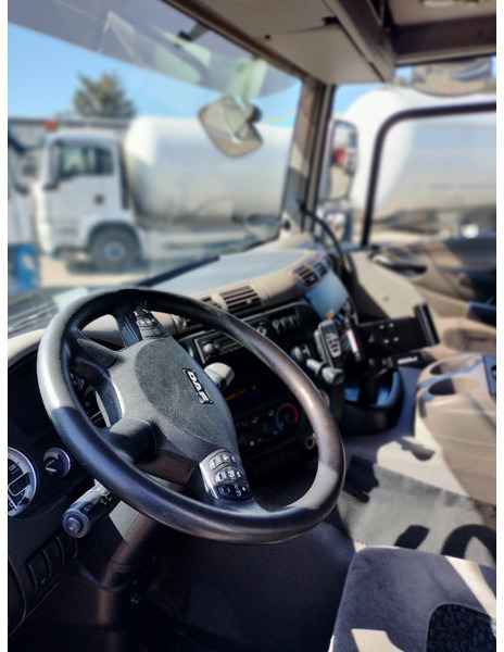 شاحنة صهريج DAF FAN CF75. 6x2 -24030 Liter Gas tank truck ID 2.166 Rootselaar, flowmeter, pump, sunroof on tank: صورة 10 شاحنة صهريج DAF FAN CF75. 6x2 -24030 Liter Gas tank truck ID 2.166 Rootselaar, flowmeter, pump, sunroof on tank: صورة 10