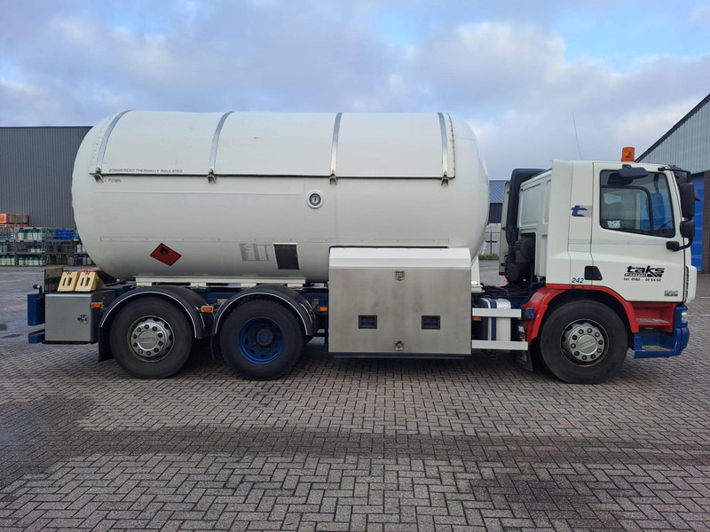 DAF FAN CF75. 6x2 -24030 Liter Gas tank truck ID 2.166 Rootselaar, flowmeter, pump, sunroof on tank - شاحنة صهريج: صورة 1 DAF FAN CF75. 6x2 -24030 Liter Gas tank truck ID 2.166 Rootselaar, flowmeter, pump, sunroof on tank - شاحنة صهريج: صورة 1