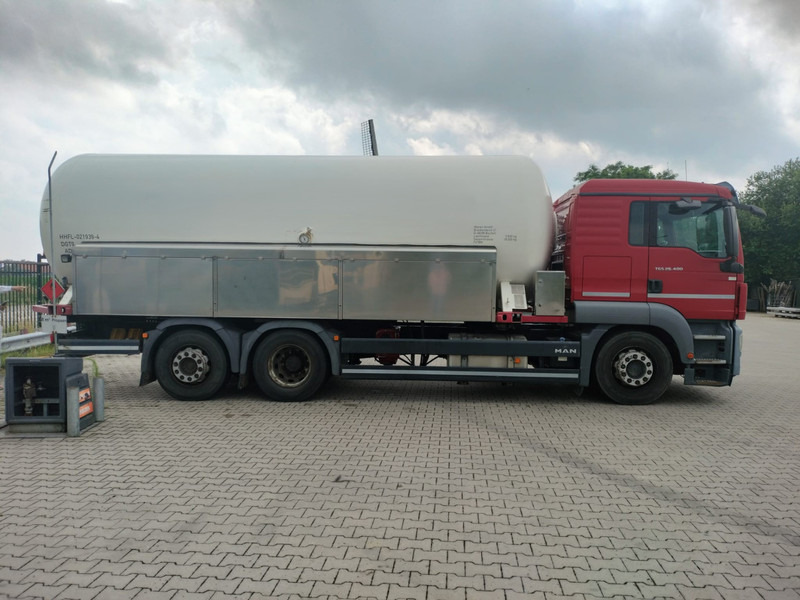 MAN TGS 26.400 6x2-4 LL 26900 Liter Gas tank truck ID 2.168 Rootselaar, flowmeter, pump - شاحنة صهريج: صورة 3 MAN TGS 26.400 6x2-4 LL 26900 Liter Gas tank truck ID 2.168 Rootselaar, flowmeter, pump - شاحنة صهريج: صورة 3