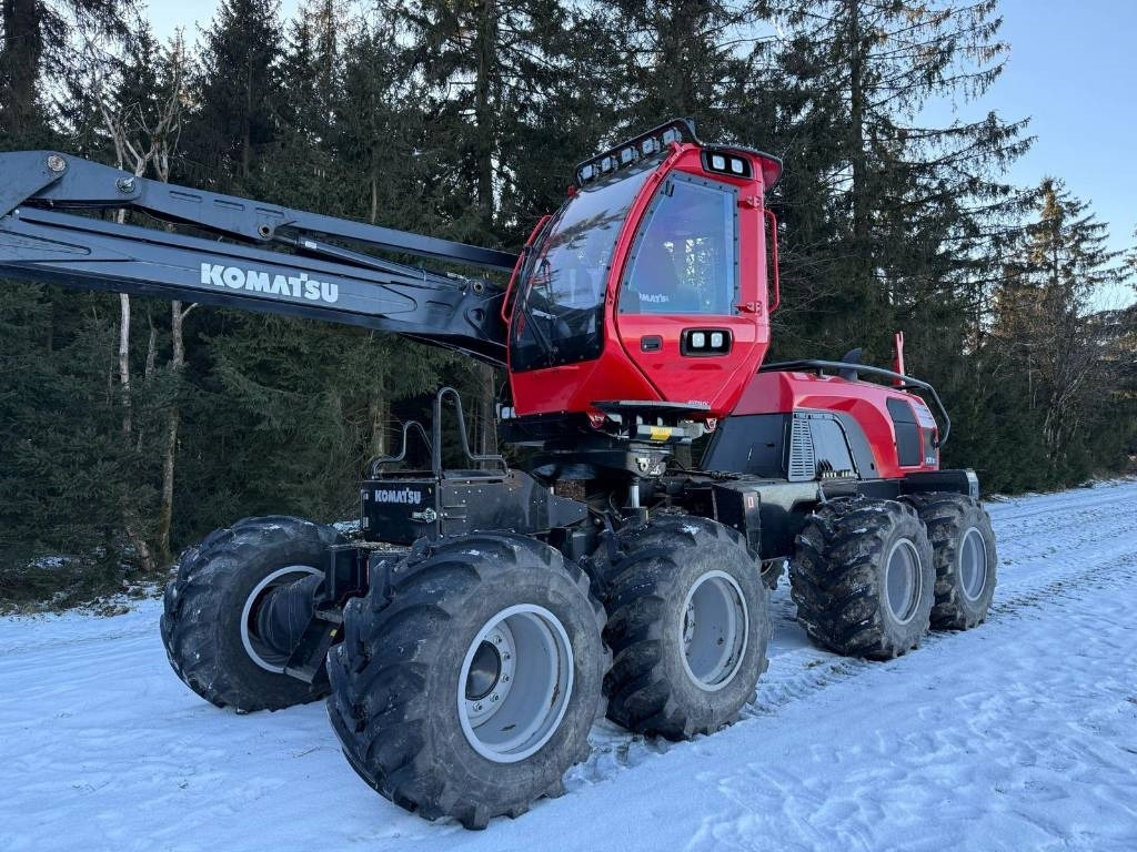 Komatsu 931 XC - حصادة الأخشاب: صورة 1 Komatsu 931 XC - حصادة الأخشاب: صورة 1