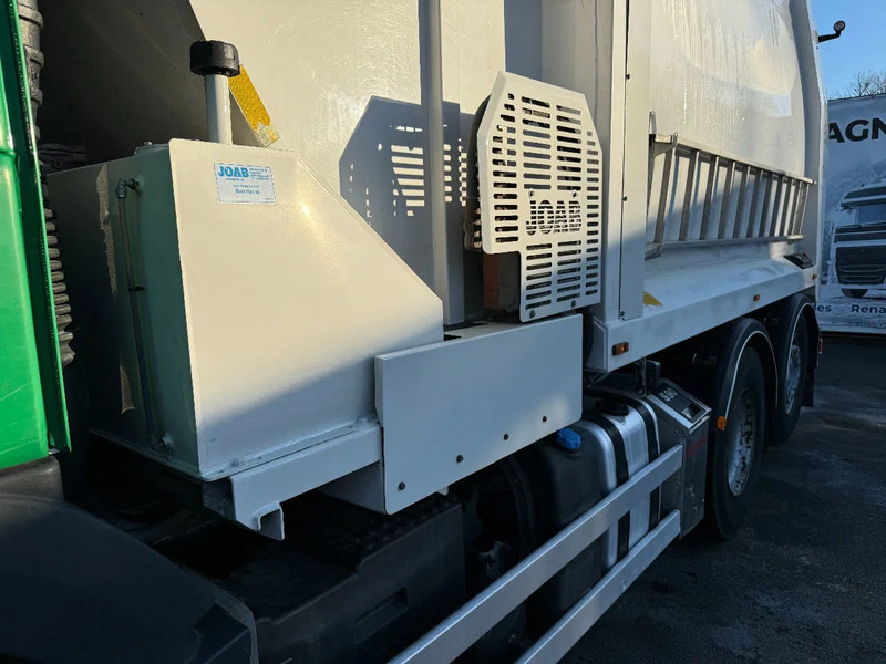 Volvo FM 330 RHD, 2-compart, & tipper, 2014 - شاحنة النفايات: صورة 3 Volvo FM 330 RHD, 2-compart, & tipper, 2014 - شاحنة النفايات: صورة 3
