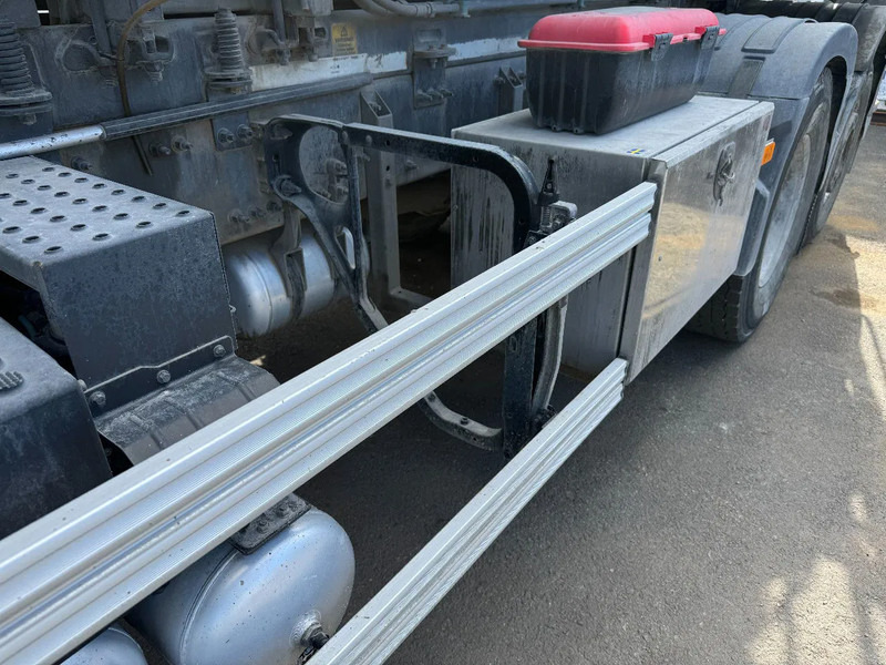 Volvo FM 370 6x2*4, 8m3 Mixer with Hyrdaul.-slide, 2016 - شاحنة خلاطة خرسانة: صورة 5 Volvo FM 370 6x2*4, 8m3 Mixer with Hyrdaul.-slide, 2016 - شاحنة خلاطة خرسانة: صورة 5