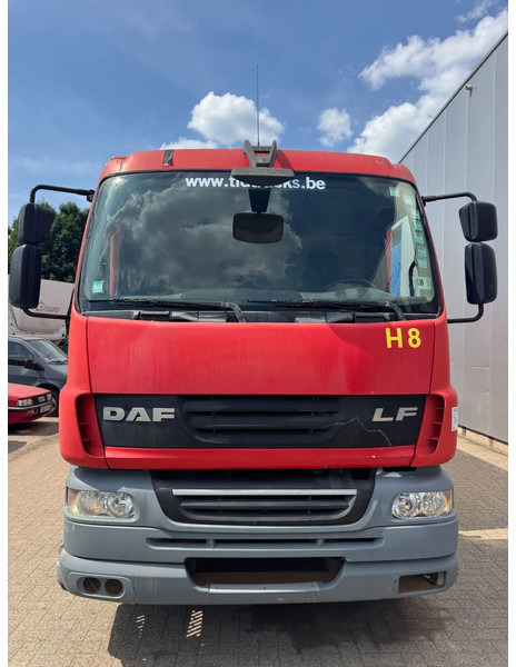 DAF LF 55.220 **EURO 4-MANUAL GEARBOX** - شاحنة مقفلة: صورة 2 DAF LF 55.220 **EURO 4-MANUAL GEARBOX** - شاحنة مقفلة: صورة 2