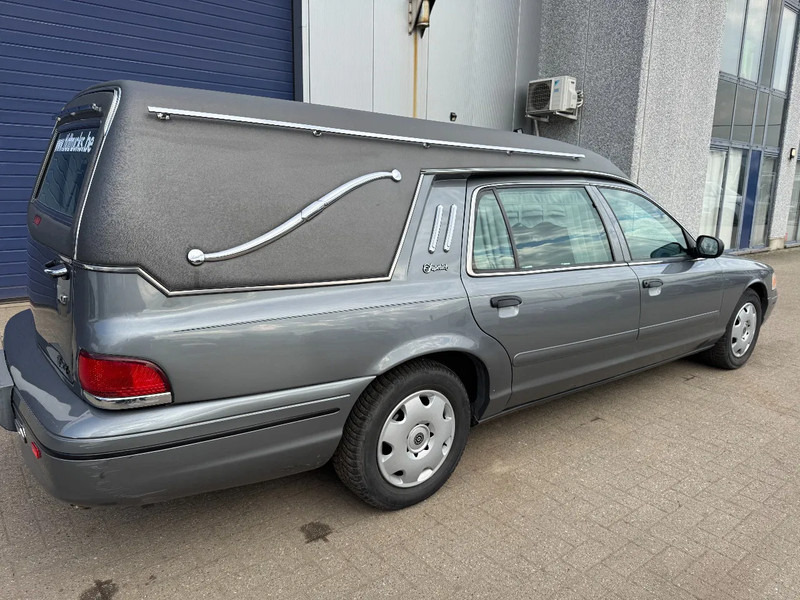 Ford VICTORIA CROWN **CORBILLARD-HEARSE-BESTATTUNGSWAGEN** - سيارة: صورة 4 Ford VICTORIA CROWN **CORBILLARD-HEARSE-BESTATTUNGSWAGEN** - سيارة: صورة 4