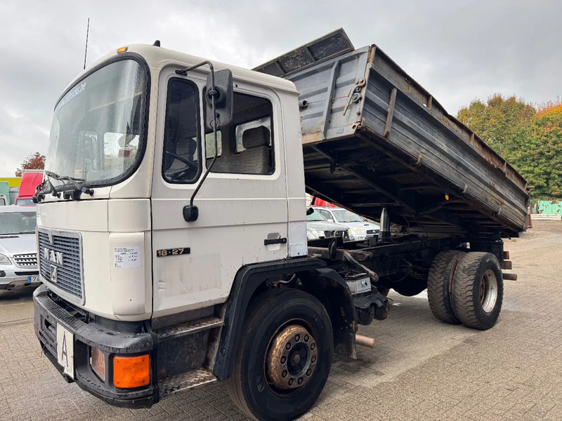 MAN 19.272 **6CYL-FULL STEEL-GERMAN TRUCK** - شاحنة قلاب: صورة 1 MAN 19.272 **6CYL-FULL STEEL-GERMAN TRUCK** - شاحنة قلاب: صورة 1