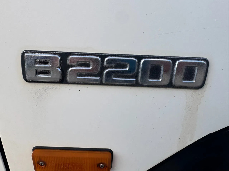Mazda B-serie **B2200-DIESEL** - سيارة: صورة 4 Mazda B-serie **B2200-DIESEL** - سيارة: صورة 4