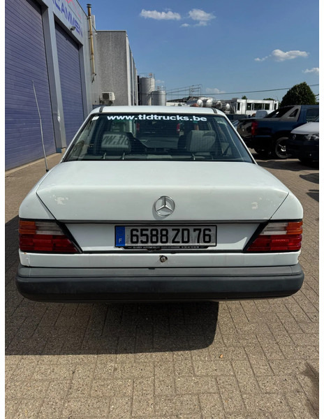 Mercedes-Benz 200-serie **W124-250D** - سيدان: صورة 5 Mercedes-Benz 200-serie **W124-250D** - سيدان: صورة 5