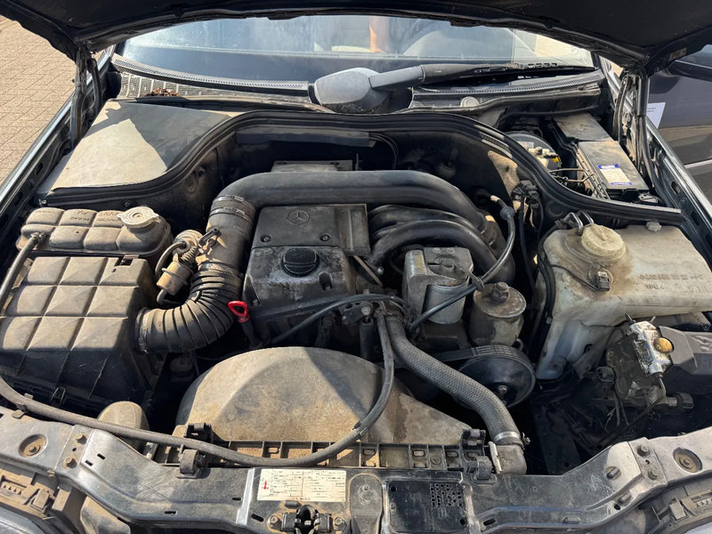 سيدان Mercedes-Benz C-Klasse **C220DIESEL-BELGIANCAR**: صورة 13
