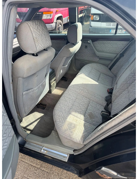سيدان Mercedes-Benz C-Klasse **C220DIESEL-BELGIANCAR**: صورة 7