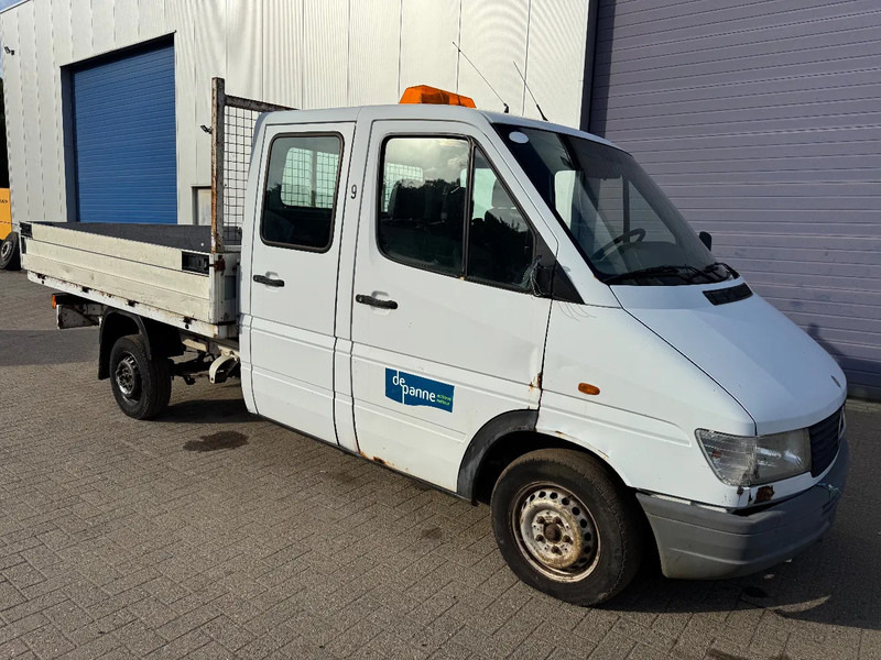 Mercedes-Benz Sprinter **212D-5CYL-BELGIAN VAN-AIRCO** - شاحنة مفتوحة, الشاحنات الصغيرة كابينة مزدوجة: صورة 3 Mercedes-Benz Sprinter **212D-5CYL-BELGIAN VAN-AIRCO** - شاحنة مفتوحة, الشاحنات الصغيرة كابينة مزدوجة: صورة 3
