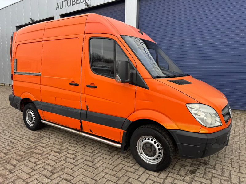 Mercedes-Benz Sprinter 310 310 - فان: صورة 3 Mercedes-Benz Sprinter 310 310 - فان: صورة 3