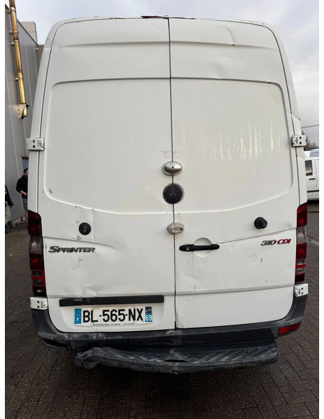 Mercedes-Benz Sprinter 310 - فان المدمجة: صورة 5 Mercedes-Benz Sprinter 310 - فان المدمجة: صورة 5
