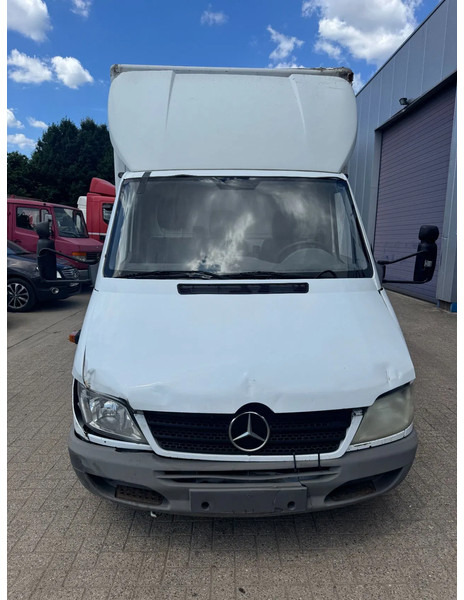 Mercedes-Benz Sprinter 313 **BOX+LIFT** - شاحنة مغلقة الصندوق: صورة 2 Mercedes-Benz Sprinter 313 **BOX+LIFT** - شاحنة مغلقة الصندوق: صورة 2