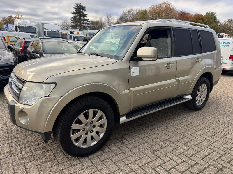 Mitsubishi Pajero **3200TD-AUTOMAAT-AC-TOPSHAPE-LICHTE VRACHT** - شاحنة التوصيل: صورة 1 Mitsubishi Pajero **3200TD-AUTOMAAT-AC-TOPSHAPE-LICHTE VRACHT** - شاحنة التوصيل: صورة 1