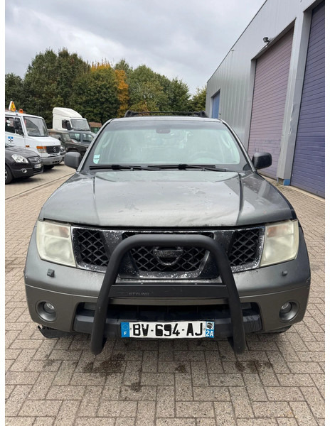 Nissan Pathfinder **AIRCO-EURO 3-7 SEATS** - سيارة: صورة 2 Nissan Pathfinder **AIRCO-EURO 3-7 SEATS** - سيارة: صورة 2