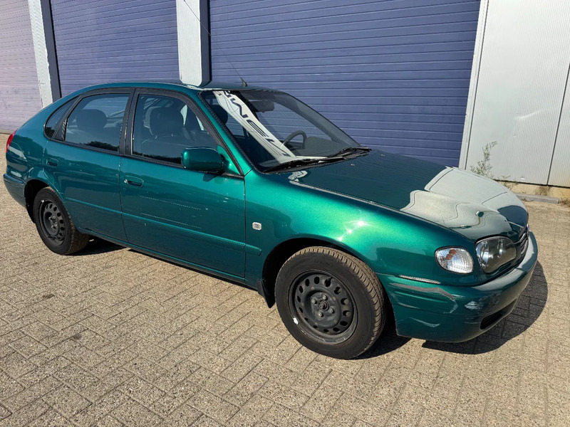 Toyota Corolla **5DOORS-PETROL-BELGIAN CAR-1A** - سيدان: صورة 3 Toyota Corolla **5DOORS-PETROL-BELGIAN CAR-1A** - سيدان: صورة 3