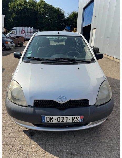 Toyota Yaris **PETROL-AIRCO** - هاتشباك: صورة 2 Toyota Yaris **PETROL-AIRCO** - هاتشباك: صورة 2