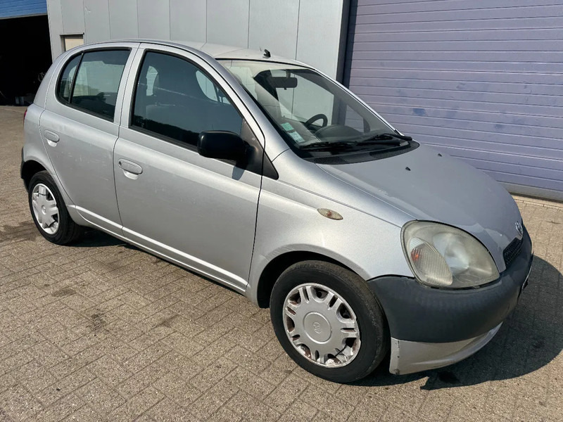 Toyota Yaris **PETROL-AIRCO** - هاتشباك: صورة 3 Toyota Yaris **PETROL-AIRCO** - هاتشباك: صورة 3