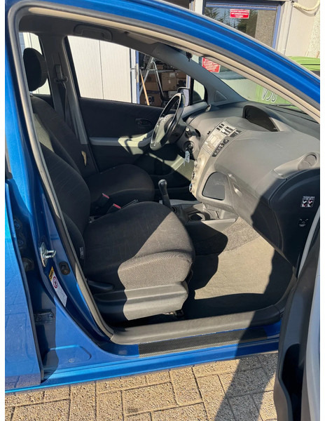 هاتشباك Toyota Yaris **PETROL-ESSENCE-AC**: صورة 15 هاتشباك Toyota Yaris **PETROL-ESSENCE-AC**: صورة 15