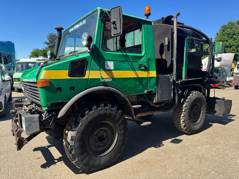 Unimog 424 **BITUMTANK-GOUDRONEUSE** - شاحنة: صورة 1 Unimog 424 **BITUMTANK-GOUDRONEUSE** - شاحنة: صورة 1