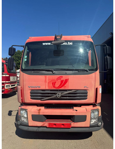 Volvo FL 240 **MANUAL GEARBOX-BELGIAN TRUCK** - شاحنة مقفلة: صورة 2 Volvo FL 240 **MANUAL GEARBOX-BELGIAN TRUCK** - شاحنة مقفلة: صورة 2