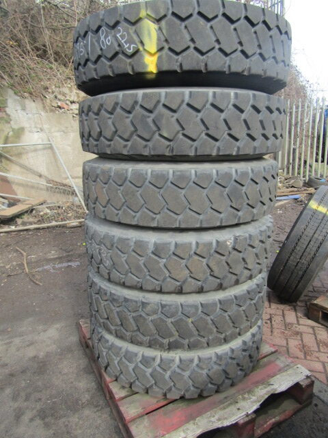 295/80/22.5 ‘ALCOA’ (6) BUDGET TRACK GRIT TYRES ONLY 4 TYRES GOOD - إطارات - شاحنة: صورة 1 295/80/22.5 ‘ALCOA’ (6) BUDGET TRACK GRIT TYRES ONLY 4 TYRES GOOD - إطارات - شاحنة: صورة 1