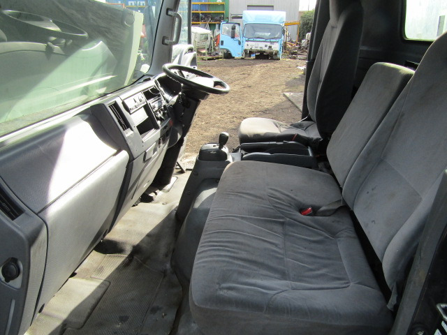 ISUZU N75 CAB (2010) - كابينة - شاحنة: صورة 5 ISUZU N75 CAB (2010) - كابينة - شاحنة: صورة 5