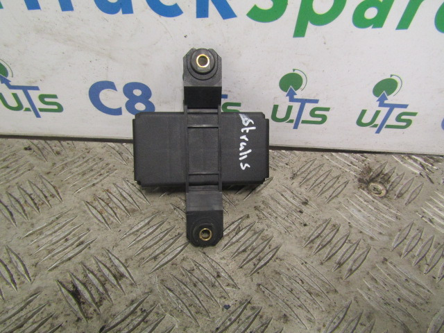 IVECO STRALIS CONTROL UNIT P/NO 504111498 - النظام الكهربائي - شاحنة: صورة 1 IVECO STRALIS CONTROL UNIT P/NO 504111498 - النظام الكهربائي - شاحنة: صورة 1