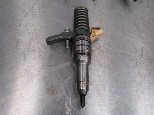 IVECO STRALIS CURSOR 10 INJECTORS P/NO 504287070/0414703008 - نظام الوقود - شاحنة: صورة 2 IVECO STRALIS CURSOR 10 INJECTORS P/NO 504287070/0414703008 - نظام الوقود - شاحنة: صورة 2